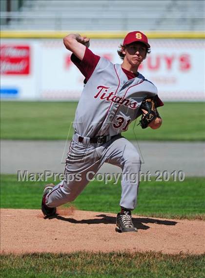 Thumbnail 2 in North Haven vs. Sheehan (CIAC Class L Semifinal) photogallery.