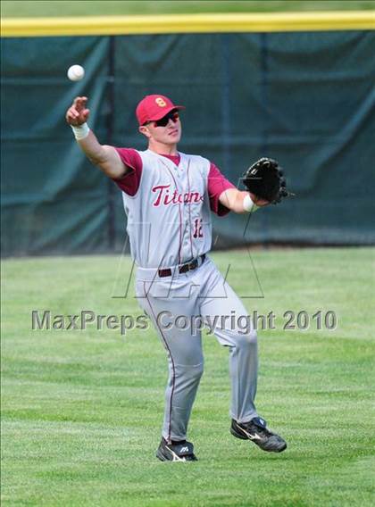 Thumbnail 2 in North Haven vs. Sheehan (CIAC Class L Semifinal) photogallery.