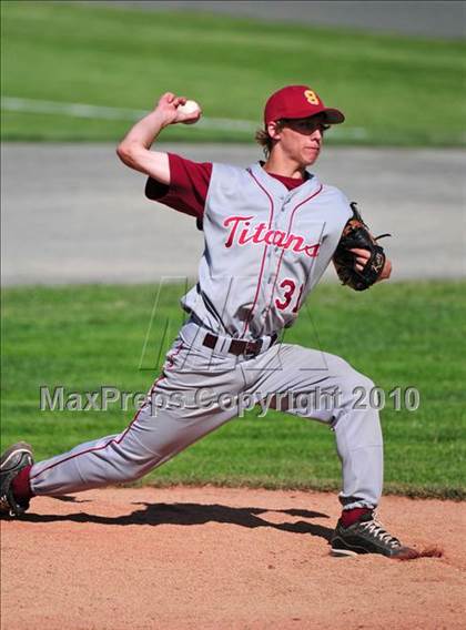 Thumbnail 1 in North Haven vs. Sheehan (CIAC Class L Semifinal) photogallery.