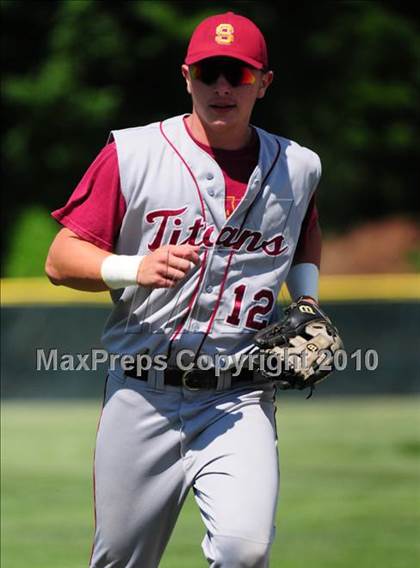 Thumbnail 2 in North Haven vs. Sheehan (CIAC Class L Semifinal) photogallery.