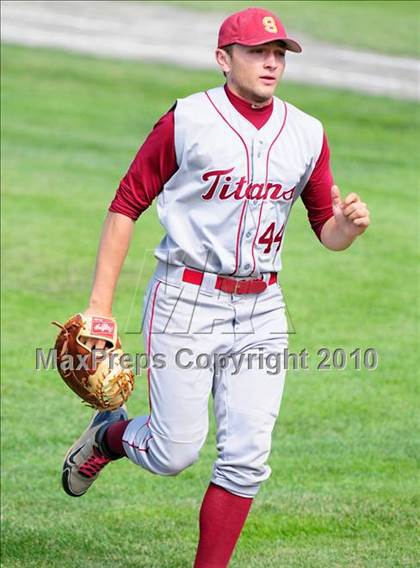 Thumbnail 1 in North Haven vs. Sheehan (CIAC Class L Semifinal) photogallery.