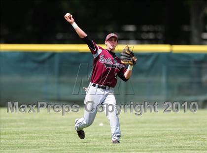 Thumbnail 2 in North Haven vs. Sheehan (CIAC Class L Semifinal) photogallery.