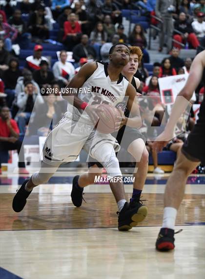 Thumbnail 1 in Carlsbad vs. Mount Miguel (CIF SDS D3 Final) photogallery.