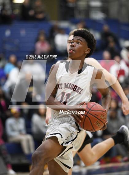 Thumbnail 1 in Carlsbad vs. Mount Miguel (CIF SDS D3 Final) photogallery.