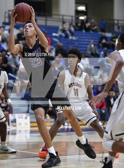 Thumbnail 3 in Carlsbad vs. Mount Miguel (CIF SDS D3 Final) photogallery.