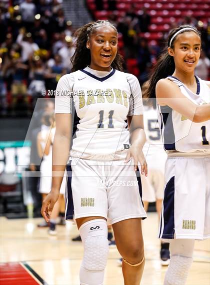 Thumbnail 1 in Bonita Vista vs. Mater Dei Catholic (CIF SDS D1 Final) photogallery.