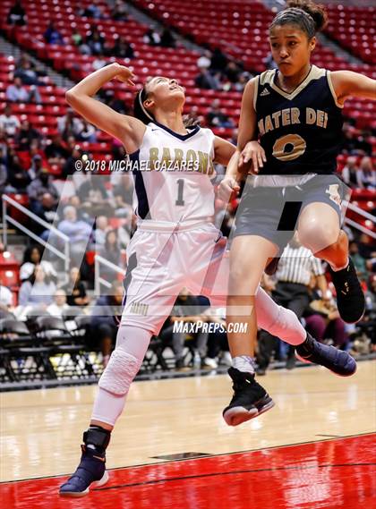 Thumbnail 1 in Bonita Vista vs. Mater Dei Catholic (CIF SDS D1 Final) photogallery.