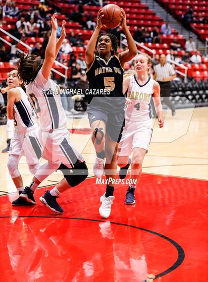 Thumbnail 2 in Bonita Vista vs. Mater Dei Catholic (CIF SDS D1 Final) photogallery.