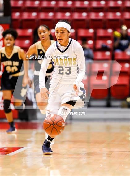 Thumbnail 2 in Bonita Vista vs. Mater Dei Catholic (CIF SDS D1 Final) photogallery.