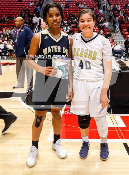 Thumbnail 2 in Bonita Vista vs. Mater Dei Catholic (CIF SDS D1 Final) photogallery.