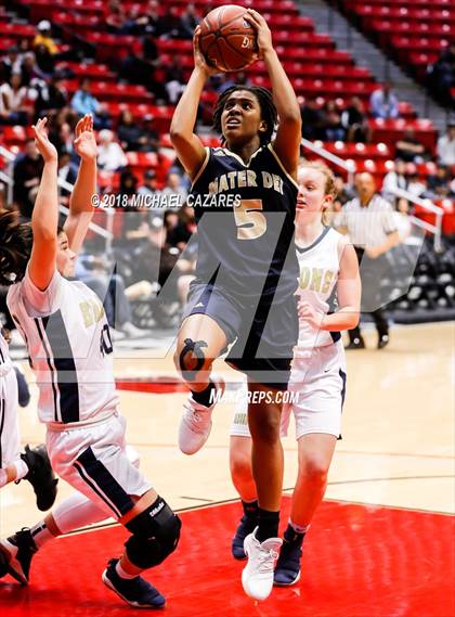 Thumbnail 3 in Bonita Vista vs. Mater Dei Catholic (CIF SDS D1 Final) photogallery.