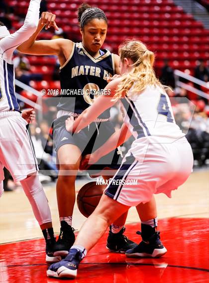 Thumbnail 3 in Bonita Vista vs. Mater Dei Catholic (CIF SDS D1 Final) photogallery.