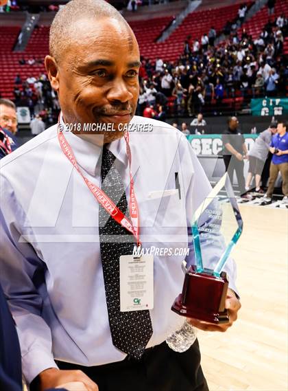 Thumbnail 1 in Bonita Vista vs. Mater Dei Catholic (CIF SDS D1 Final) photogallery.