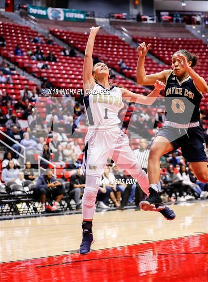 Thumbnail 3 in Bonita Vista vs. Mater Dei Catholic (CIF SDS D1 Final) photogallery.