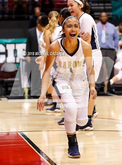Thumbnail 2 in Bonita Vista vs. Mater Dei Catholic (CIF SDS D1 Final) photogallery.
