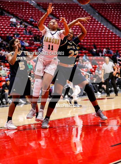 Thumbnail 2 in Bonita Vista vs. Mater Dei Catholic (CIF SDS D1 Final) photogallery.