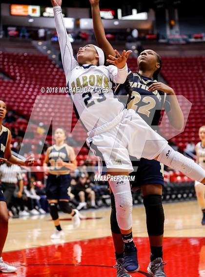 Thumbnail 1 in Bonita Vista vs. Mater Dei Catholic (CIF SDS D1 Final) photogallery.