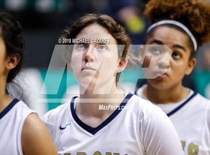 Thumbnail 2 in Bonita Vista vs. Mater Dei Catholic (CIF SDS D1 Final) photogallery.