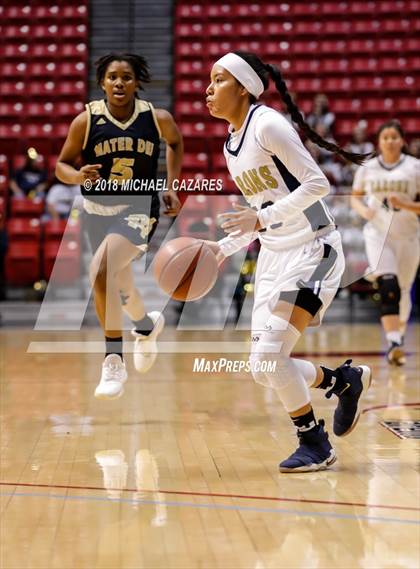 Thumbnail 1 in Bonita Vista vs. Mater Dei Catholic (CIF SDS D1 Final) photogallery.