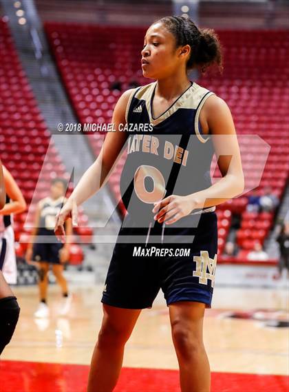 Thumbnail 2 in Bonita Vista vs. Mater Dei Catholic (CIF SDS D1 Final) photogallery.