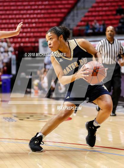 Thumbnail 3 in Bonita Vista vs. Mater Dei Catholic (CIF SDS D1 Final) photogallery.