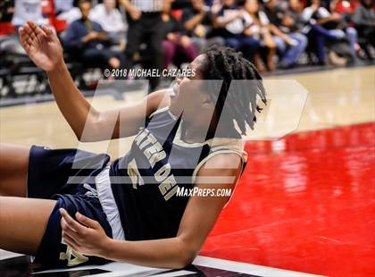 Thumbnail 3 in Bonita Vista vs. Mater Dei Catholic (CIF SDS D1 Final) photogallery.