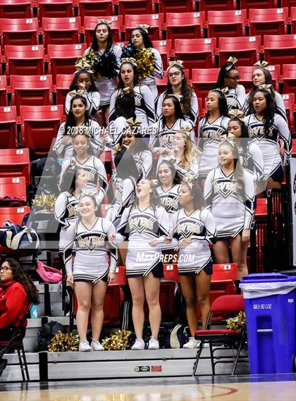 Thumbnail 3 in Bonita Vista vs. Mater Dei Catholic (CIF SDS D1 Final) photogallery.