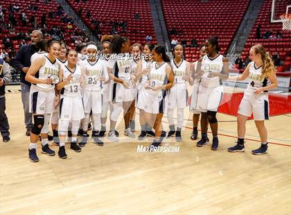Thumbnail 3 in Bonita Vista vs. Mater Dei Catholic (CIF SDS D1 Final) photogallery.