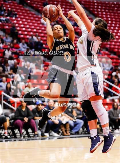 Thumbnail 1 in Bonita Vista vs. Mater Dei Catholic (CIF SDS D1 Final) photogallery.