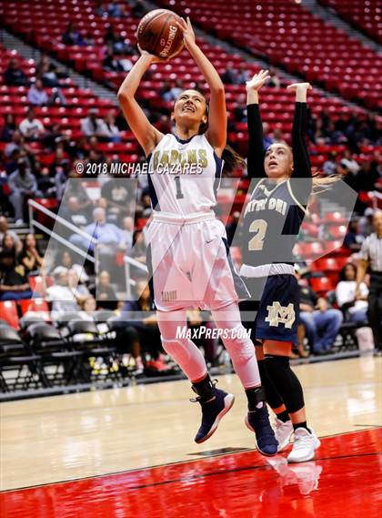 Thumbnail 1 in Bonita Vista vs. Mater Dei Catholic (CIF SDS D1 Final) photogallery.