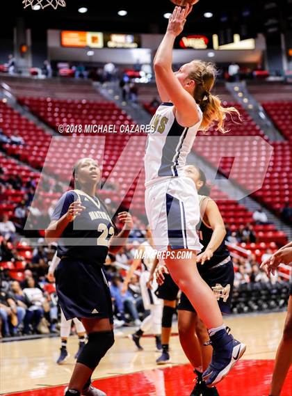 Thumbnail 1 in Bonita Vista vs. Mater Dei Catholic (CIF SDS D1 Final) photogallery.