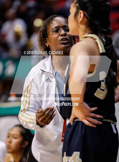 Thumbnail 2 in Bonita Vista vs. Mater Dei Catholic (CIF SDS D1 Final) photogallery.