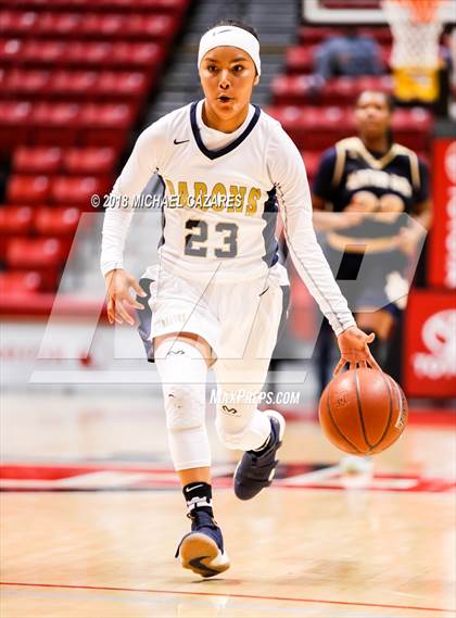 Thumbnail 3 in Bonita Vista vs. Mater Dei Catholic (CIF SDS D1 Final) photogallery.