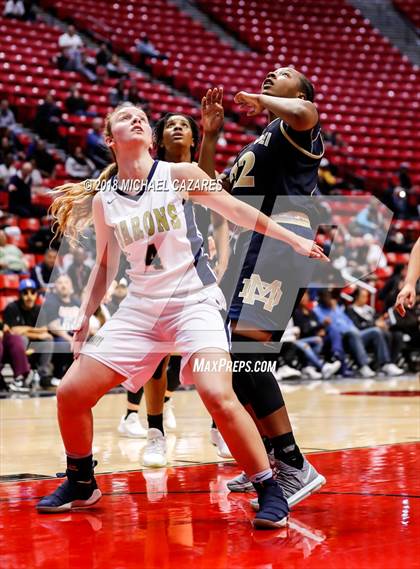 Thumbnail 3 in Bonita Vista vs. Mater Dei Catholic (CIF SDS D1 Final) photogallery.