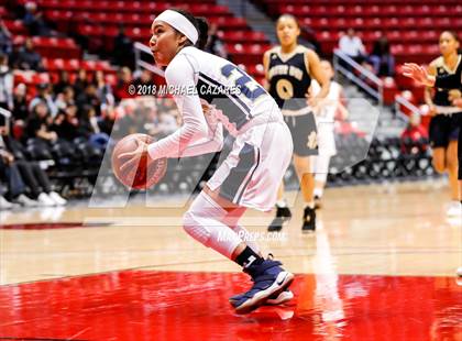 Thumbnail 3 in Bonita Vista vs. Mater Dei Catholic (CIF SDS D1 Final) photogallery.