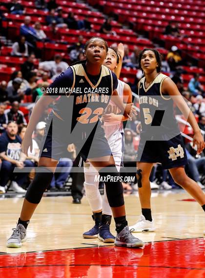 Thumbnail 1 in Bonita Vista vs. Mater Dei Catholic (CIF SDS D1 Final) photogallery.