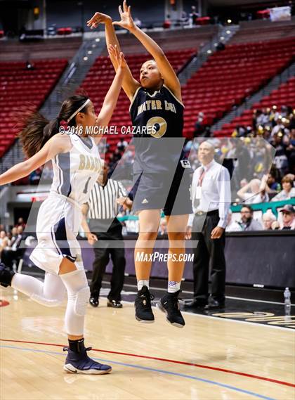 Thumbnail 1 in Bonita Vista vs. Mater Dei Catholic (CIF SDS D1 Final) photogallery.