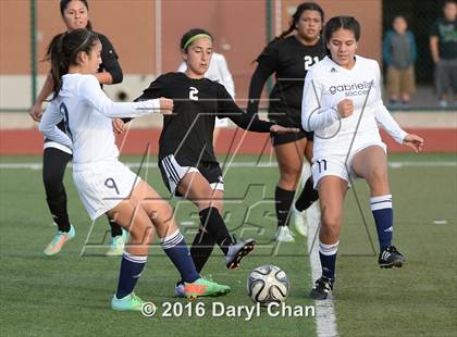 Thumbnail 1 in Gabrielino @ Arroyo photogallery.
