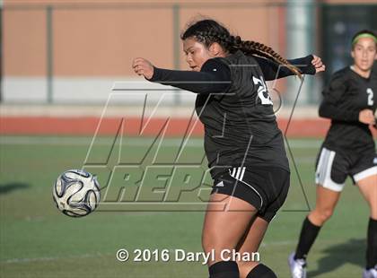 Thumbnail 1 in Gabrielino @ Arroyo photogallery.