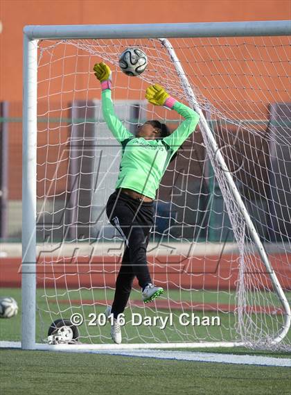Thumbnail 2 in Gabrielino @ Arroyo photogallery.
