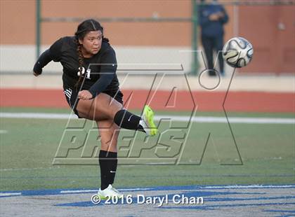 Thumbnail 2 in Gabrielino @ Arroyo photogallery.