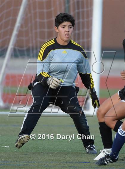 Thumbnail 3 in Gabrielino @ Arroyo photogallery.