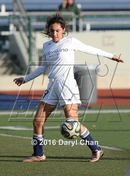 Thumbnail 1 in Gabrielino @ Arroyo photogallery.