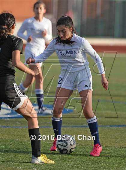 Thumbnail 2 in Gabrielino @ Arroyo photogallery.