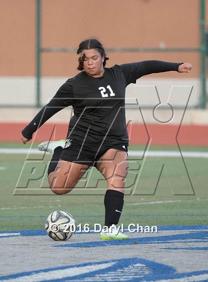 Thumbnail 3 in Gabrielino @ Arroyo photogallery.