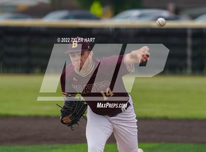Thumbnail 1 in Greencastle vs. Brebeuf Jesuit Preparatory (IHSAA 3A Sectional First Round) photogallery.