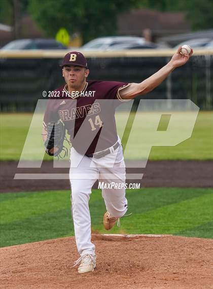 Thumbnail 3 in Greencastle vs. Brebeuf Jesuit Preparatory (IHSAA 3A Sectional First Round) photogallery.
