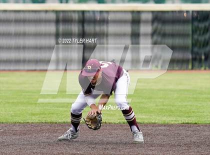 Thumbnail 3 in Greencastle vs. Brebeuf Jesuit Preparatory (IHSAA 3A Sectional First Round) photogallery.