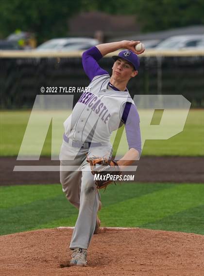 Thumbnail 2 in Greencastle vs. Brebeuf Jesuit Preparatory (IHSAA 3A Sectional First Round) photogallery.