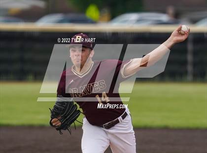 Thumbnail 2 in Greencastle vs. Brebeuf Jesuit Preparatory (IHSAA 3A Sectional First Round) photogallery.
